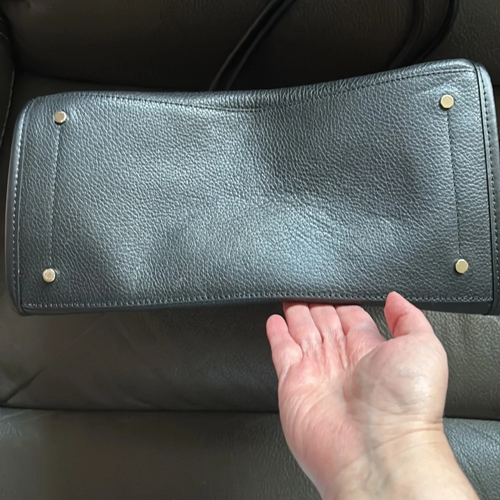 Kate spade black pebble shoulder bag
